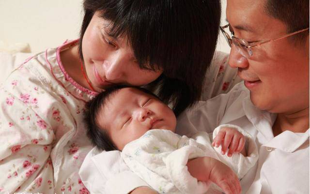 Trẻ Sinh Ra Trong Độ Tuổi Phù Hợp Của Bố Mẹ